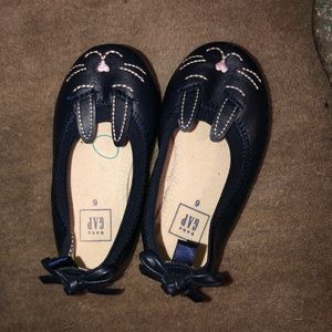 Girls shoes